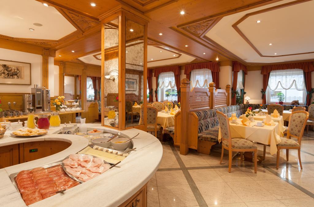 Hotel Zum Wolf Castelrotto Εξωτερικό φωτογραφία